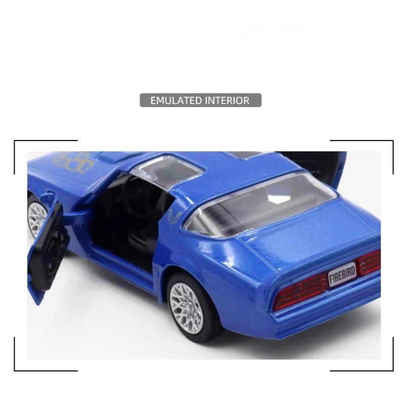1/36 Pontiac Firebird Klassisk Leksaksbil Modell För Barn RMZ CiTY Formgjuten Legering Miniatyr Dra Tillbaka Samling Gåva till Pojke
