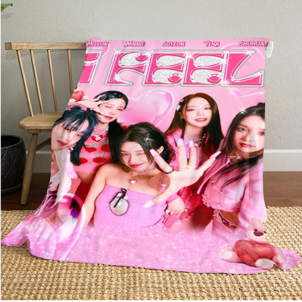 Gidle Plush Blanket Soft Comfortable All Seasons Blanket Sofa Office Naps Blanket Outdoor Travel Throw Perfect Gift