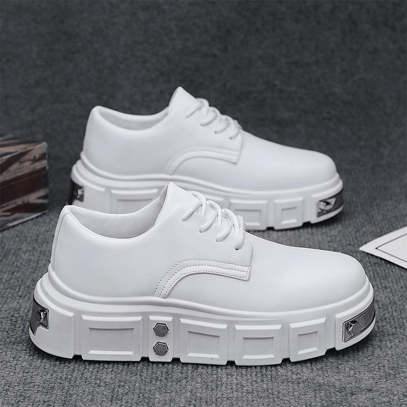 

Новые мужские трендовые туфли для скейтбординга в стиле панк на платформе с заклепками, нескользящие, легкие, удобные, повседневные, спортивные туфли 46 белый