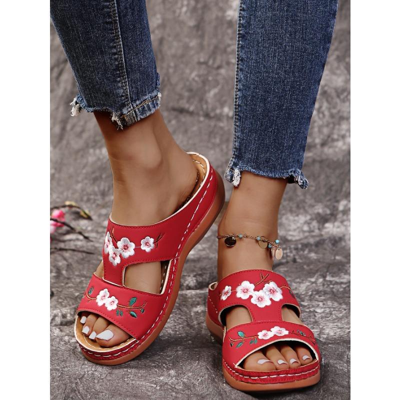 Foreign trade large size one-character slippers women's summer Roman shoes slope heel platform sandals embroidered flower women's cool slippers