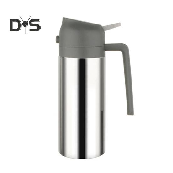 

2 в 1 бутылка-диспенсер для масла для кухни 360/430/500 мл, распылитель масла из нержавеющей стали с двумя насадками, распылитель масла для барбекю, приготовления пищи, гриля, салатов, выпечки L серый