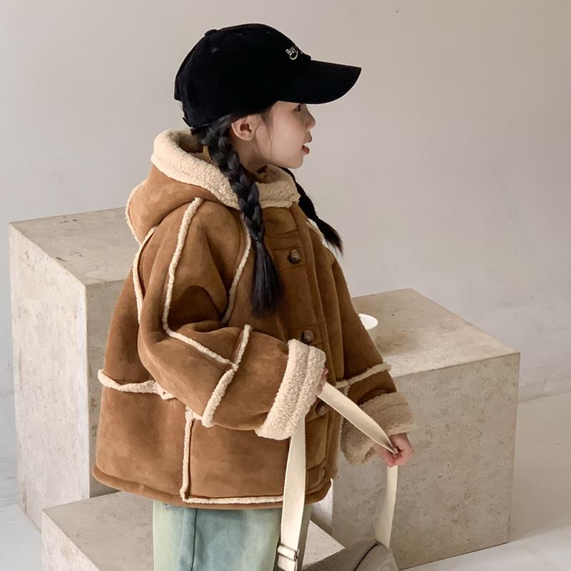 

Флисовая цельнокроеная куртка с меховым капюшоном для девочек, утепленная, модная, теплая, для вечеринок, из хлопка, для детей от 1 до 10 лет 90cm коричневый