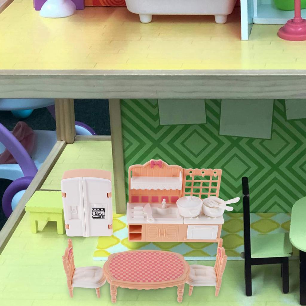 TOBBOMEY Miniaturní nábytek pro domeček pro panenky s realistickou mini postelí a mini doplňky do domu pro hru na malý nábytek, modely pro pohovku, hru, děti,