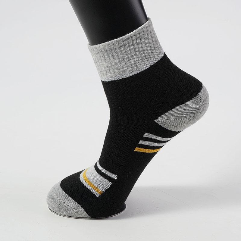 5 Pairs Men's Mid-calf Cotton Socks Sports Sweat-absorbent and Anti-odor Socks Color Matching Socks for Men