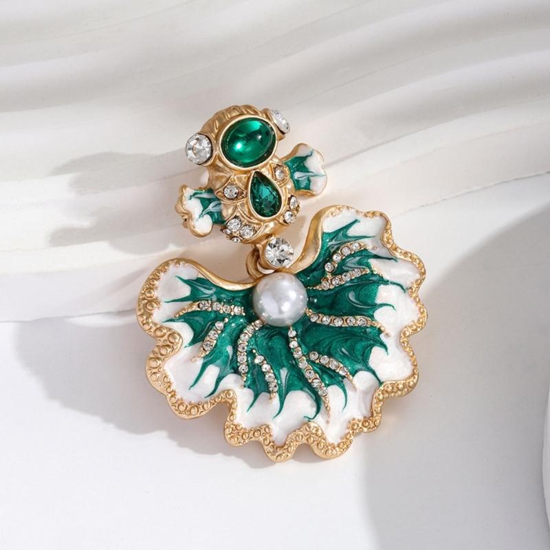Stylish Carp Pin With Crystals Embellishment Portable Secure Clasp Versatile Accessory For Jackets Bags Hats
