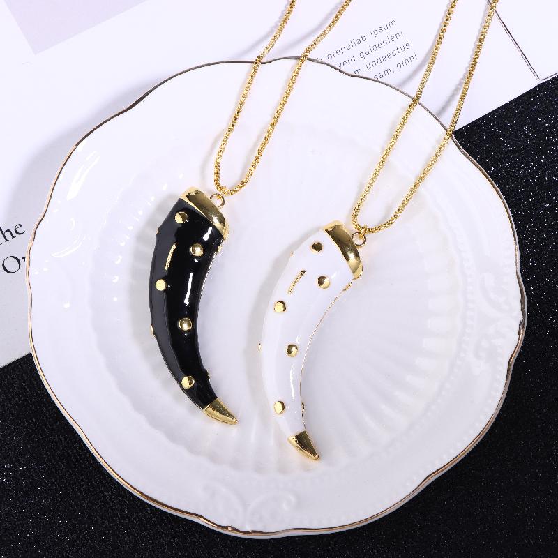 Personalized Enamel Horn Pendant Necklaces For Women Luxury Design Long Necklaces Vintage Chunky Jewelry Gift