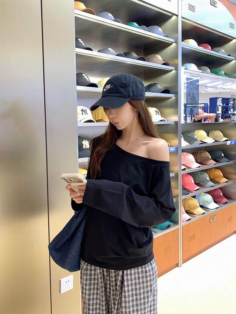 Autumn 2025 Women's Versatile Off-Shoulder Long-Sleeve Top