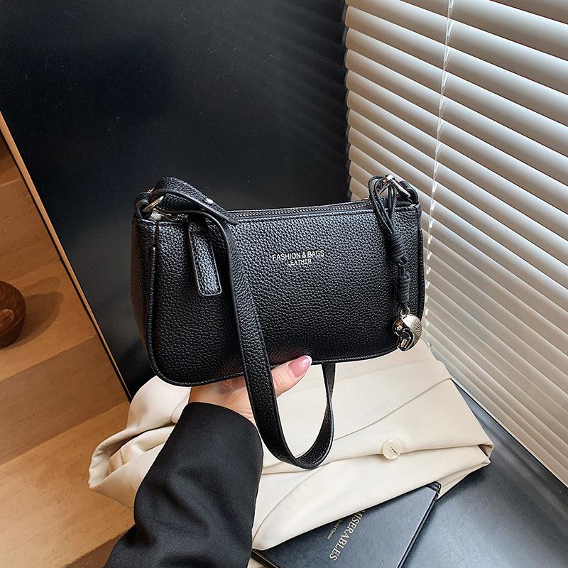 Popular Underarm Small Bag Women's New Versatile Casual Messenger Bag Commuter Shoulder Bag