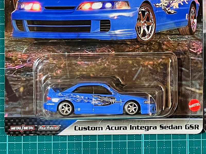 Hot Wheels Custom Acura Integra Sedan GSR Nissan Skyline HT Custom Acura Integra Sedan Nissan Skyline / 2000GT-X
