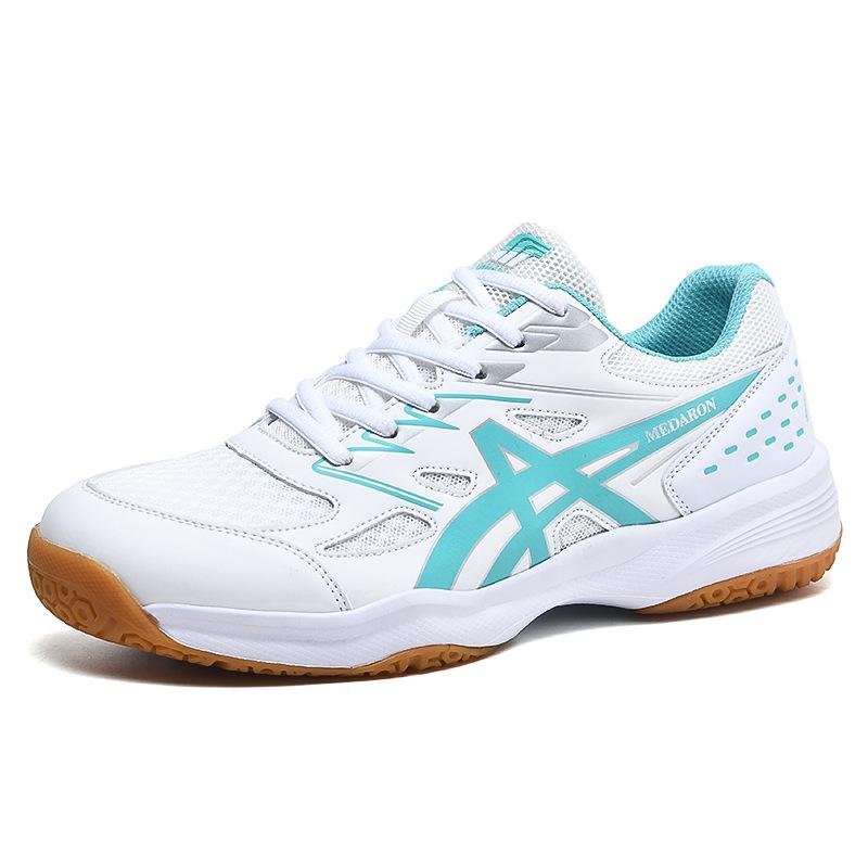 One piece 2025 sports shoes men's shoes badminton shoes breathable table tennis training shoes light and comfortable tennis shoes student