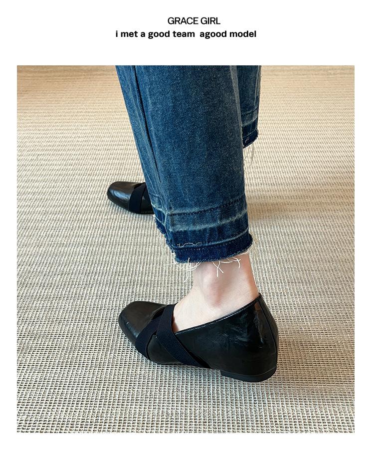 2025 Women's Retro French Square Toe Mary Jane with Hidden Heel and Pleated Design