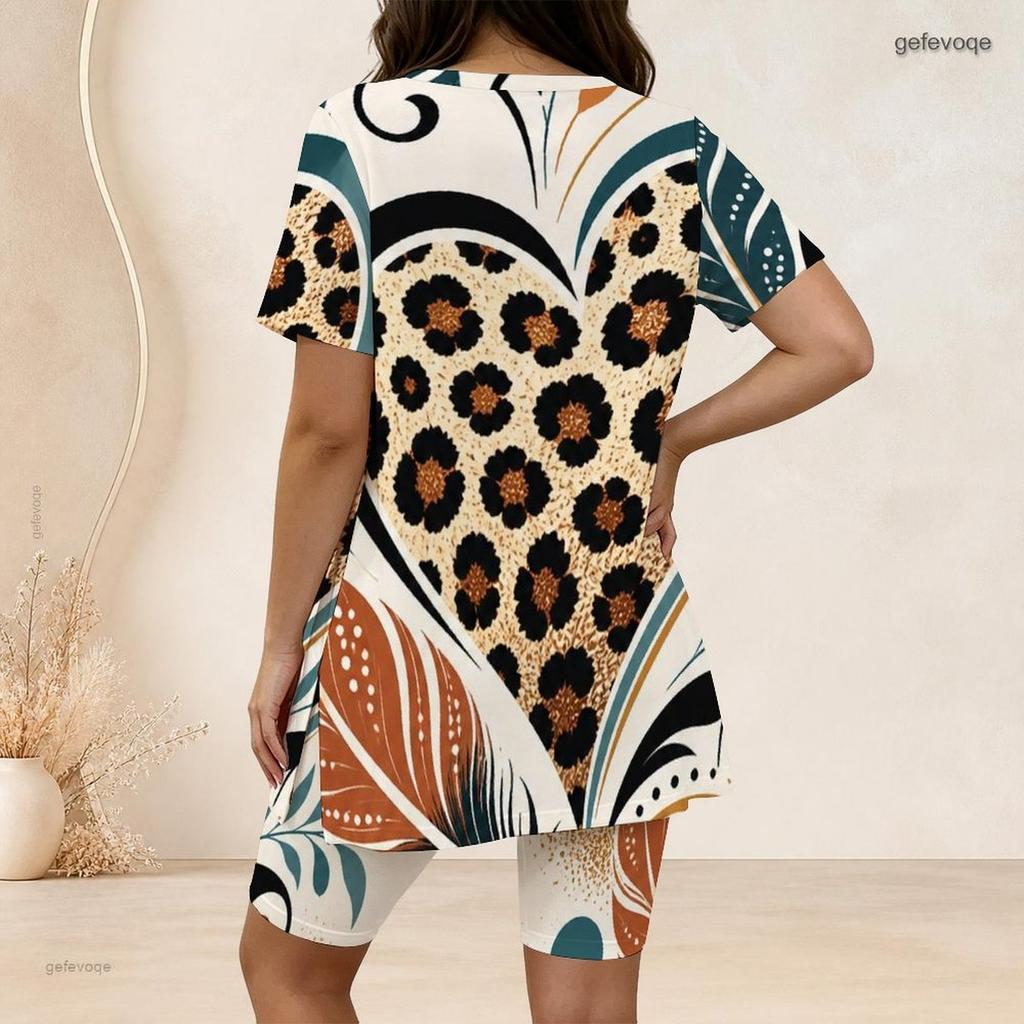 Women Plus Size Two Piece Set Wine Cup Leaf Geometric Print Round Neck Short Sleeve Split Top Knee Length Pants
