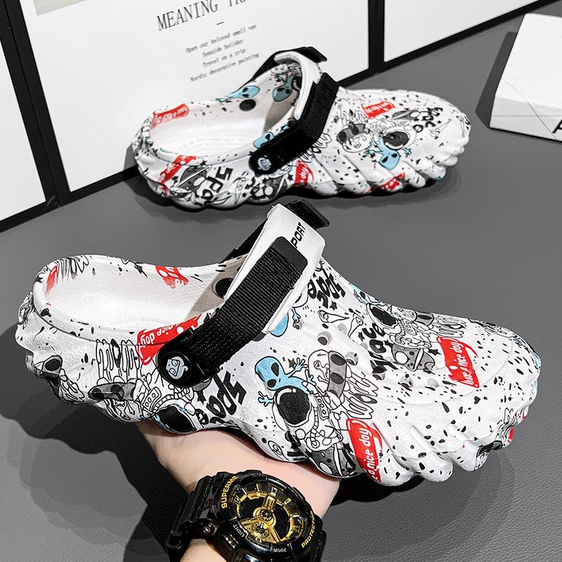 Sandale EVA cu talpă groasă și imprimeu graffiti pentru bărbați: Încălțăminte versatil cu găuri pentru vad și plajă