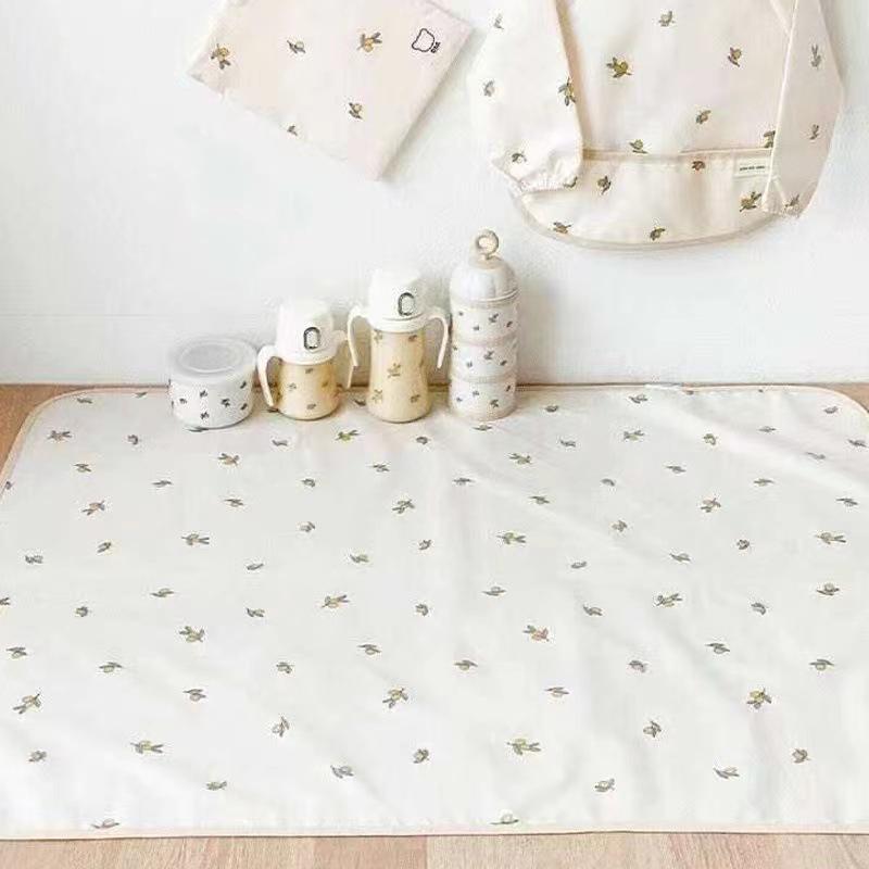 Korean Quilted Breathable Cotton Embroidered Newborn Waterproof Diaper Pad & Bag