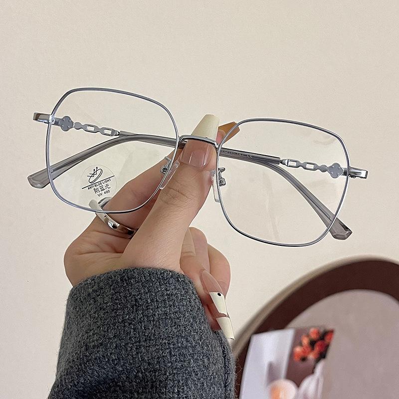 Vintage Retro Square Glasses Frame for Women Blue Light Blocking High Quality Eyewear Fashion Eyeglasses