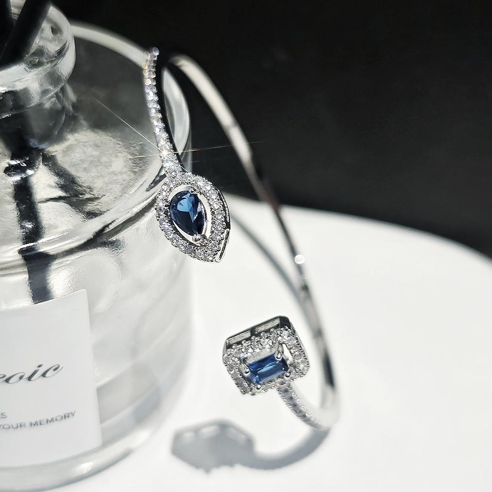 Luxury Punk Snake Blue Silver Color Adjustable Open Bracelet Bangle for Women Wedding on Hand Love Jewelry S5214