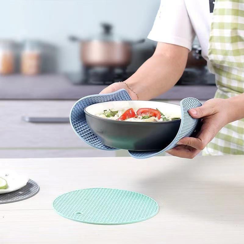 Round Silicone Honeycomb Insulation Pad: Anti-Scalding Coaster & Table Mat, High Temp Resistant Casserole Mat.