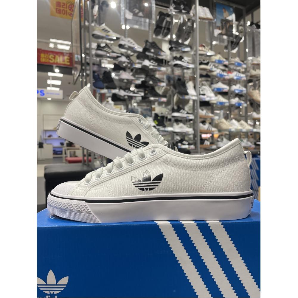 

adidas [Унисекс] кроссовки adidas Nizza Trefoil ADIDAS NIZZA TREFOIL HQ6940