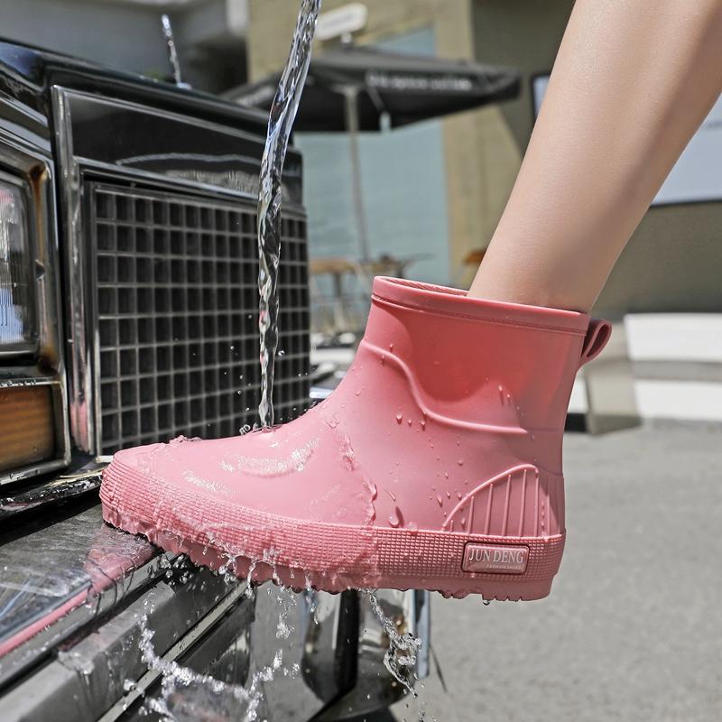 

Fashionable rain shoes for women wearing rubber shoes for women waterproof anti slip wear-resistant PVC rain boots high tube wom 35-36 білий