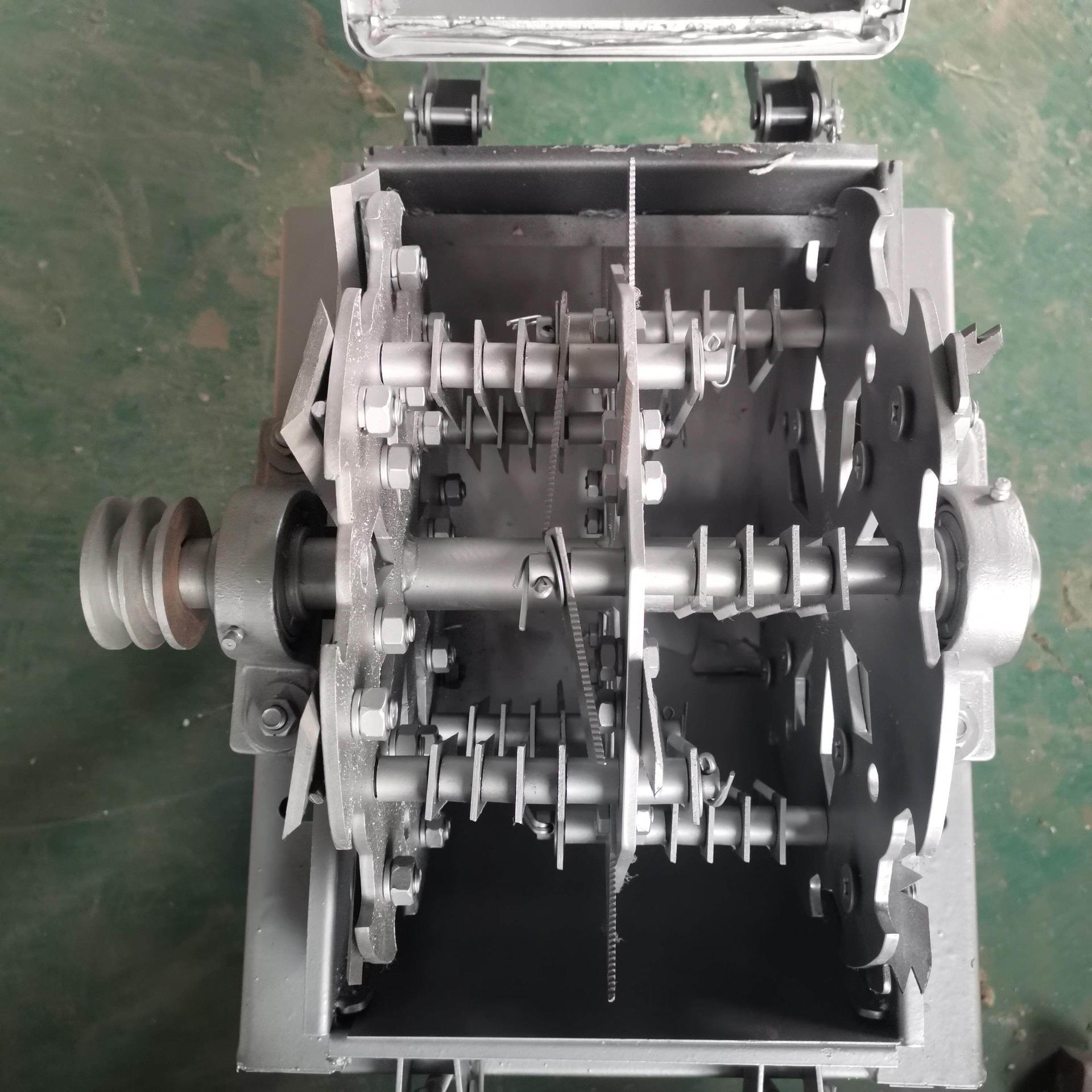 

Stainless Steel Dual-Use Grass and Corn Shredder Other