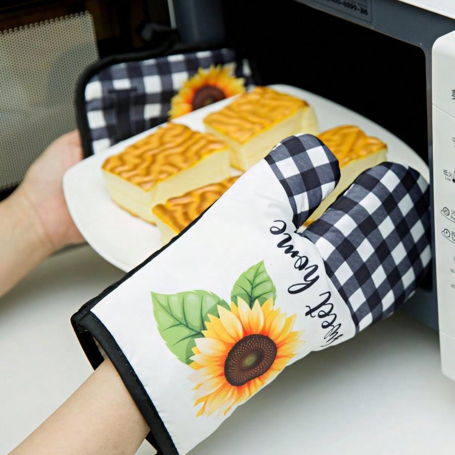 Thickened Kitchen Baking Oven Glove and Sunflower Microwave Glove Heat Insulation Pad, Plus Thickened BBQ Glove