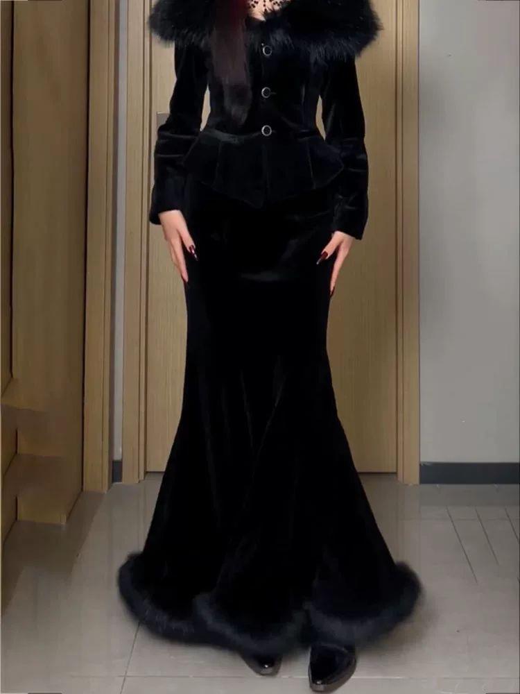 Retro Fur Trim Patchwork Bodycon Coat & Velvet Long Skirt Set - Elegant, Warm, Autumn/Winter Fashion.