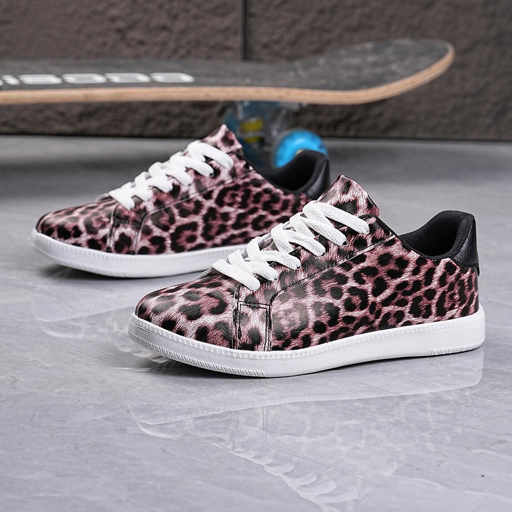 Fashion Plus Women Sneakers Breathable Students Casual Shoes Sports for Girls Flat Leather Leopard Print Shoes Vulcanize Desginer 2025