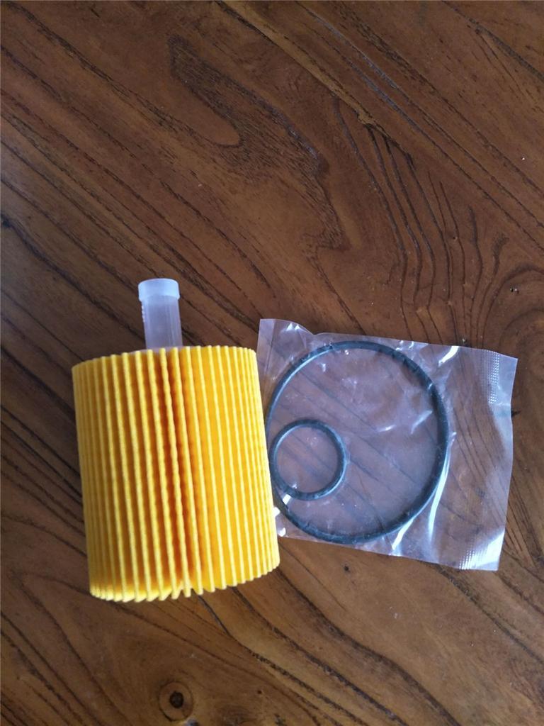 04152-YZZA6 For Toyota Genuine OEM Oil Filter Set of 5 For Corolla Prius PriusV