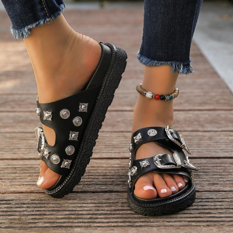 Women's Oversized Slippers New European and American Belt Buckle Willow Nail Flat Slippers Outerwear Open-toe Flip Sandals