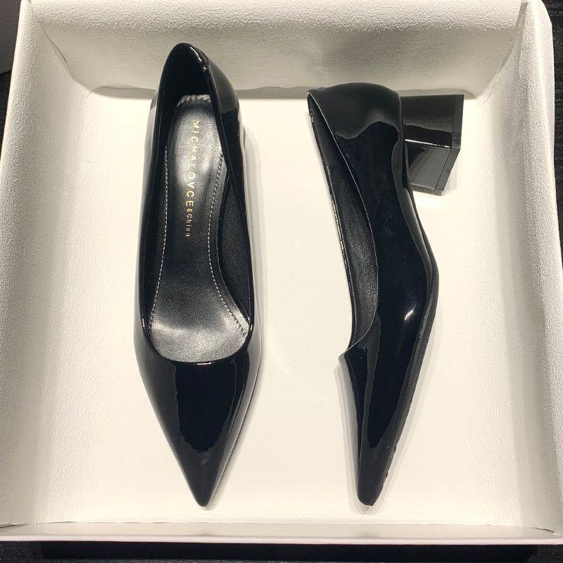 

2025 Женские черные лакированные туфли на низком каблуке с острым носком для работы - Универсальный и простой дизайн 35 чёрный