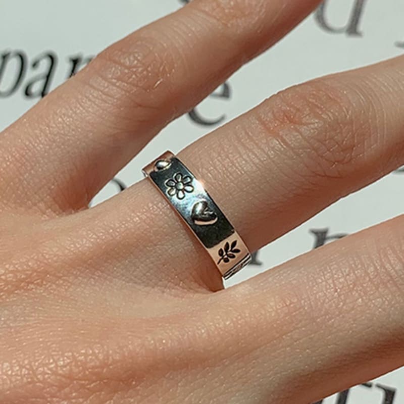 Pinaf Plant Heart Ring