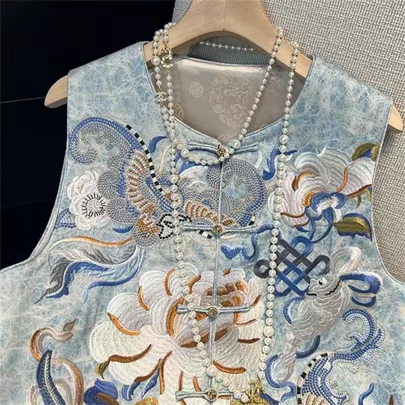 Women's Summer Chinese-Style Lightweight Sun Protection Vest Round Neckline with Embroidery and Knotted Buttons Sleeveless Waistcoat
