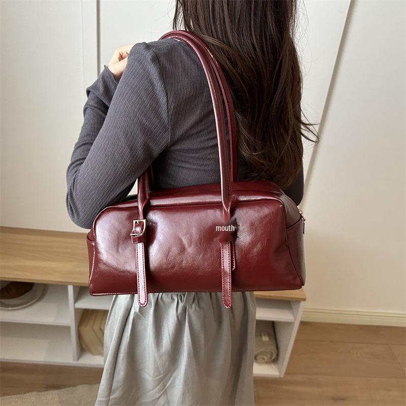 Vintage Chic Damen-Tragetasche: Bowling, Pendeln, Baguette- & Boston-Stile, Hochwertige Schulter- und Unterarmtasche