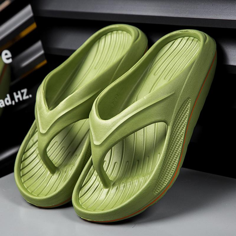 

MAEDEF Men s Slippers Summer Flip Flops Beach Sandals Lightweight Beach Shoes Man Comfortable Black Slippers Casual Men Sandals 45