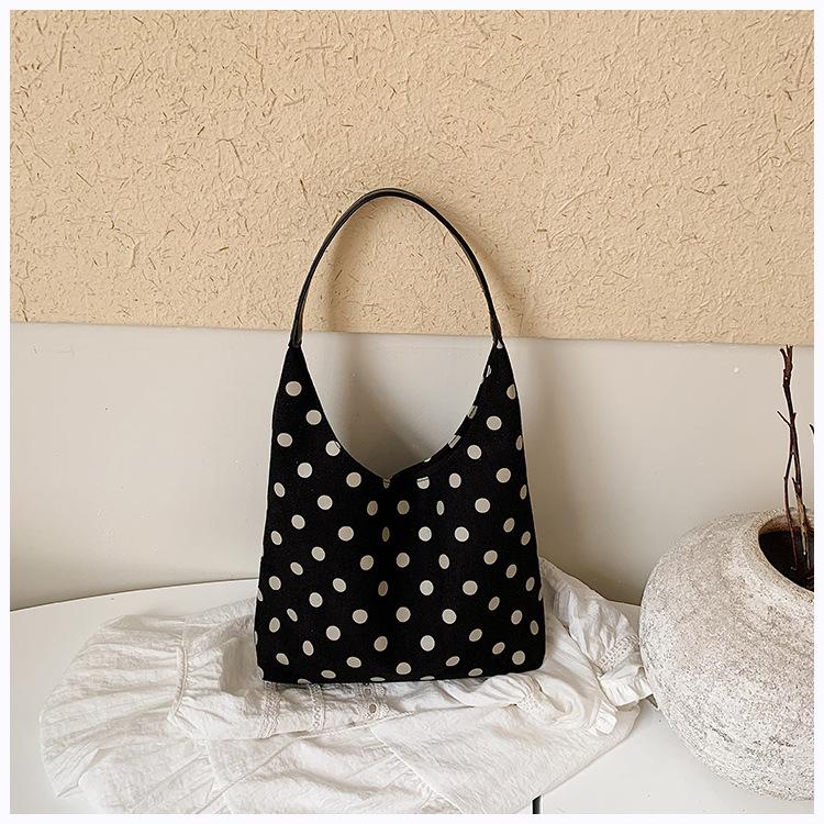 Girls' Style Casual Large Capacity Commuting Fashionable Crossbody Bag with Shoulder Strap