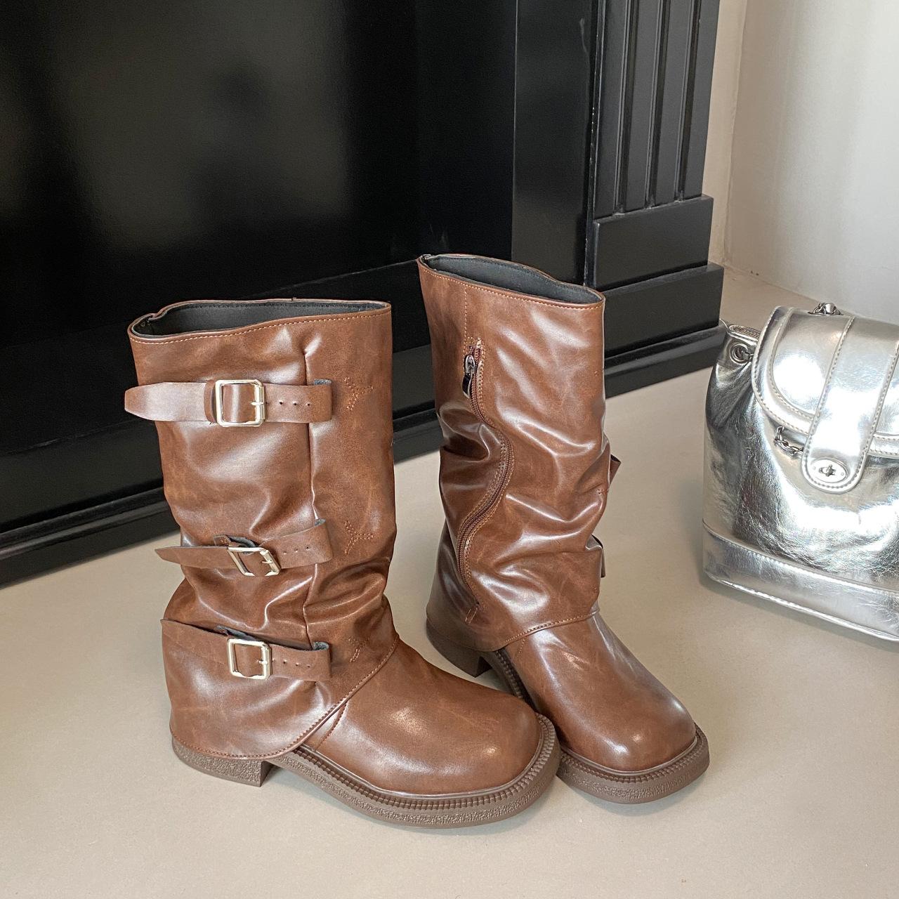 

Niche retro thick heel 2025 new medium and high boots western cowboy stacking boots knight boots early autumn French women s boots 35 чорний