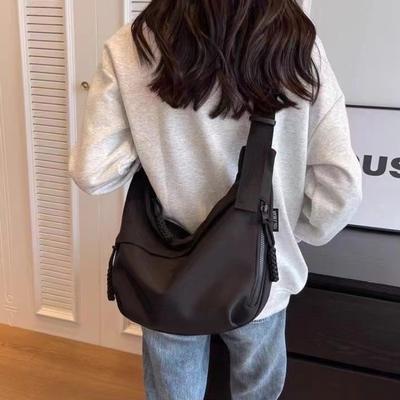 Simple Crossbody Bags for Woman Shoulder Bag Lightweight Designer Bag Large Capacity Versatile Purse and Handbags  