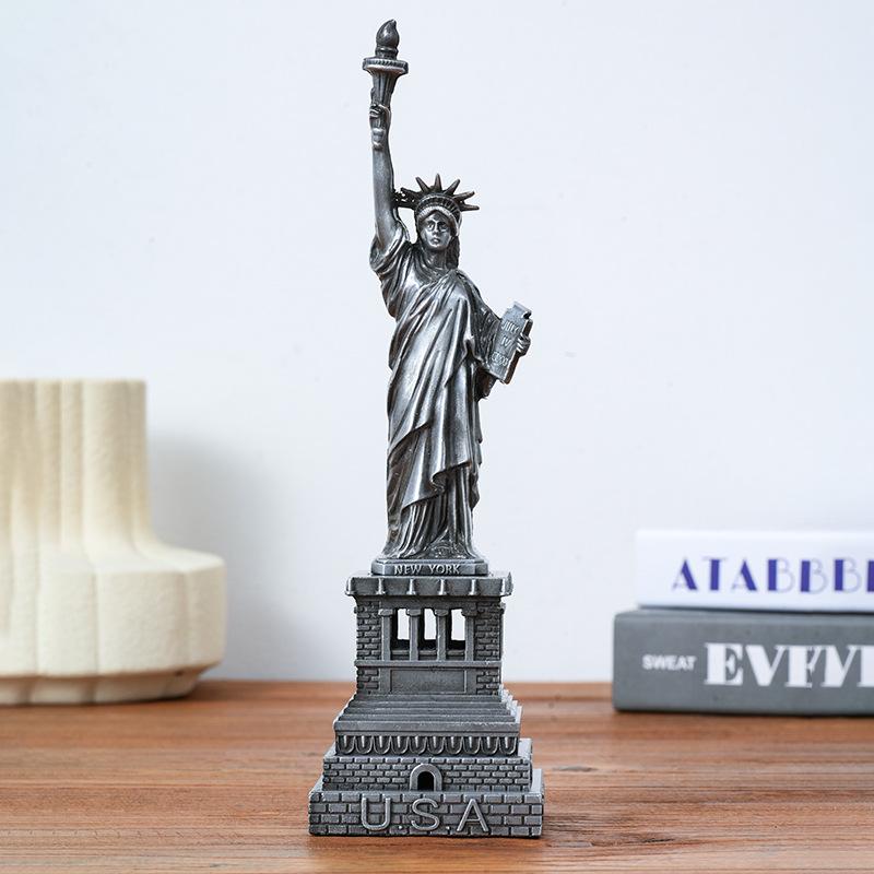 Statue of Liberty Metal Ornament: American Living Room Decor, Desktop Christmas Gift