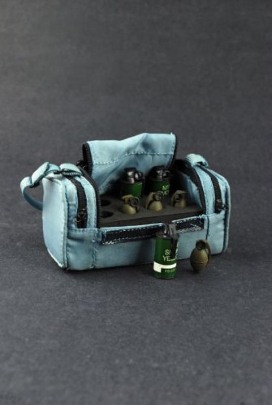 Movie Masterpiece The Dark Knight Scale Figure Joker 1/6 (Bank Robber)