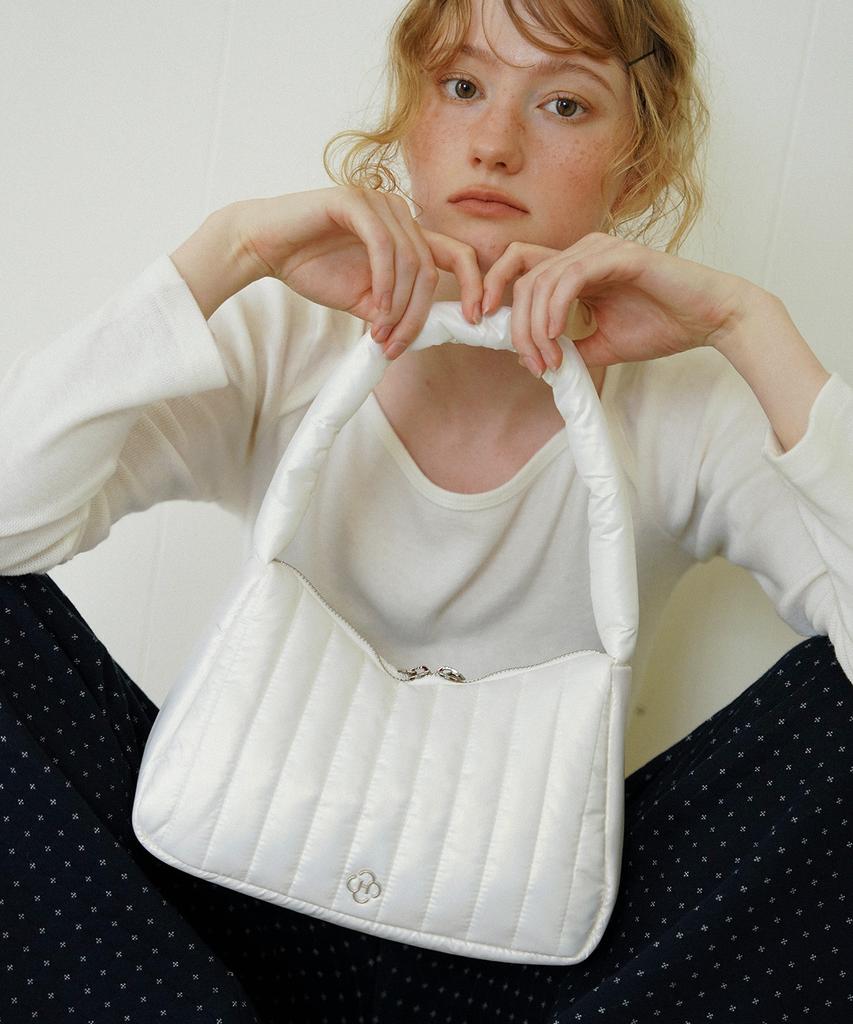 Heeari Snuggle Padded Tote Bag_Ivory