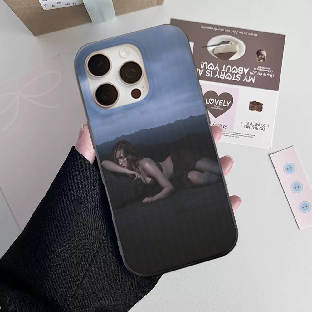 

Singer Tate McRae Corrugated Pattern For iPhone 17 16 15 14 13 12 11 16 Pro Max Plus Pro Non-slip Phone Cover iPhone 11