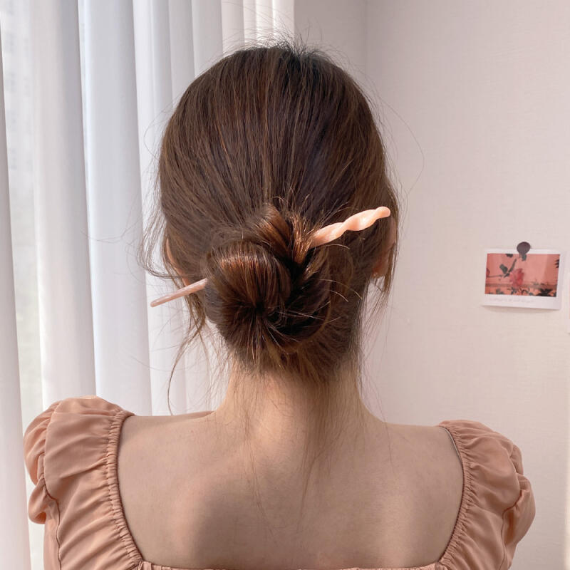 Mother-of-pearl hairpin and cellulose hairpin True pink