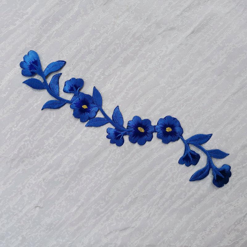 Декоративная нашивка в стиле ханьфу с вышитым цветком сливы