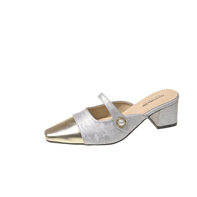 2024 Korean version of spring and summer new new Chinese style splicing bag head half slippers low heel thick heel temperament cool slippers