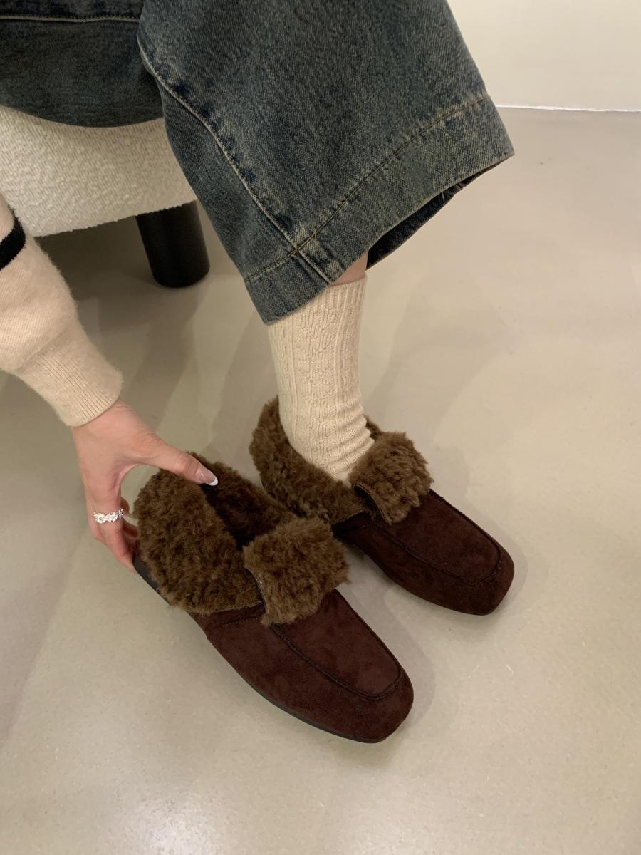 

Высокая версия 2025 зима овчина интегрированная низкий верх плоская подошва один педаль мода повседневные теплые хлопковые туфли туфли Doudou 39 темно-коричневого