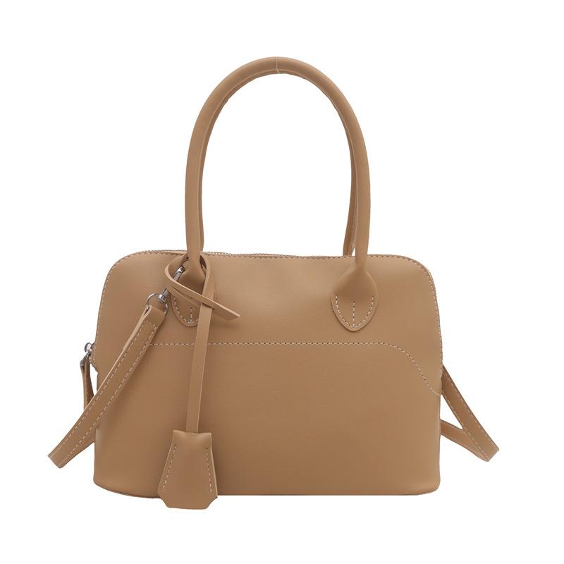 New Women's Bag Retro Large Capacity Handbag Niche High End Crossbody Bag Temperament Shoulder Bag