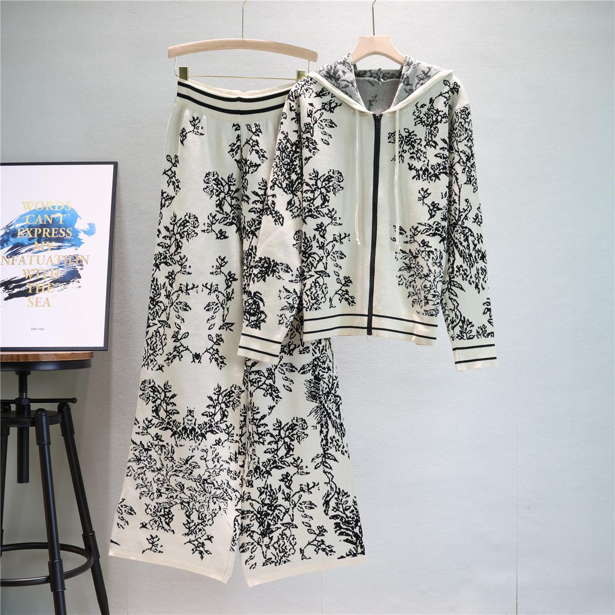 

Весенне-осенний вязаный костюм, модный жаккардовый свободный вязаный кардиган с длинными рукавами и тушью, топ, широкие брюки, комплект из двух предметов One Size абрикосовый