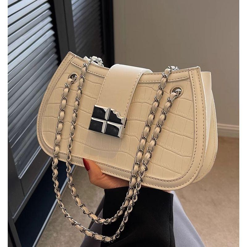 Autumn and Winter Small Bag Women's 2025 New Versatile French White Niche Chain Messenger Bag Women's Shoulder Armpit Bag