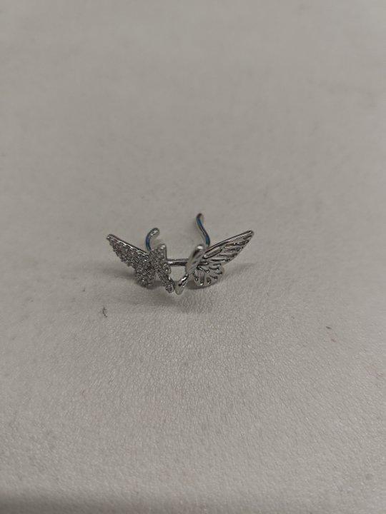 

Циркон полый клип на ухо в виде бабочки, легкая роскошь, мода, высококлассный темперамент, клипса на козелок, простые нишевые персонализированные серьги