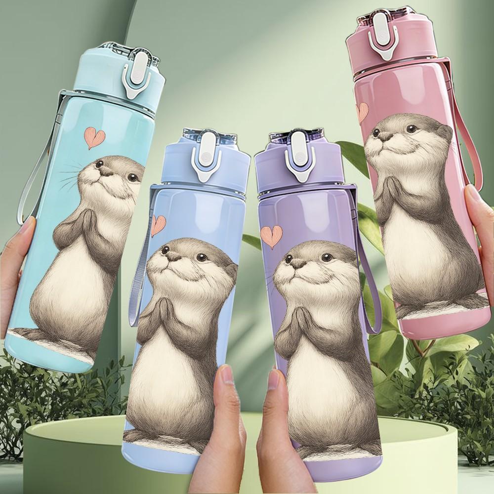 1PC Cute Otter Heart Bust Print 750ml Color Plastic Sports Water Bottle Leakproof Flip Straw Lid For Sports Office Home Use